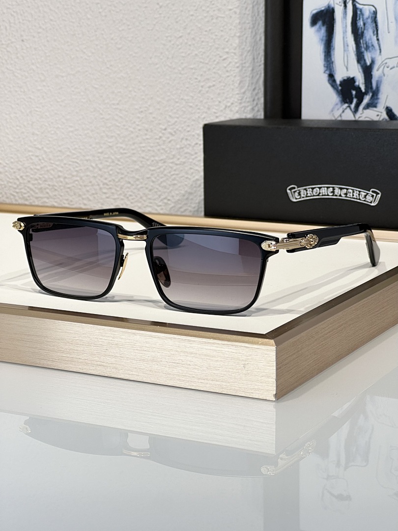 Chanel Chrome HeartSMod:YOU'RE LATESize:56, photo 1