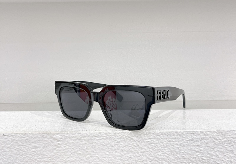 Fendi MODEL FE40118ISIZE 53, photo 1