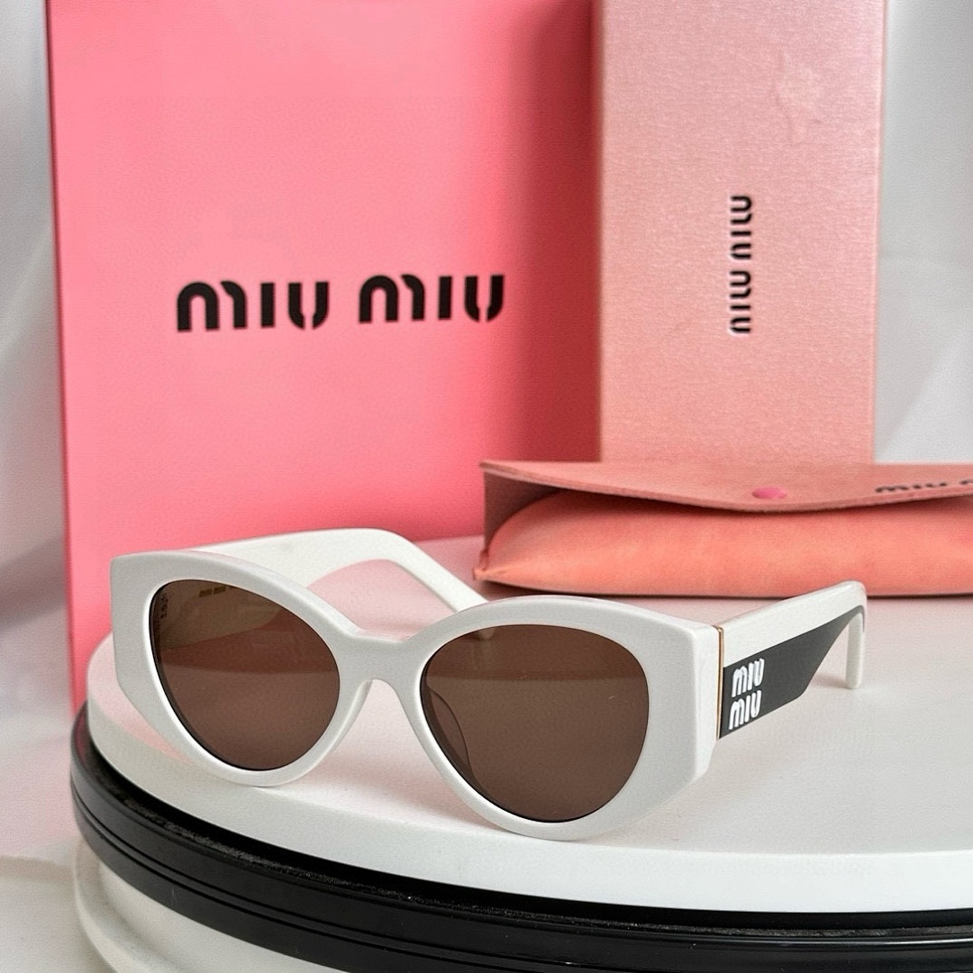Miu Miu MIUMIUSMU03W - Image 7