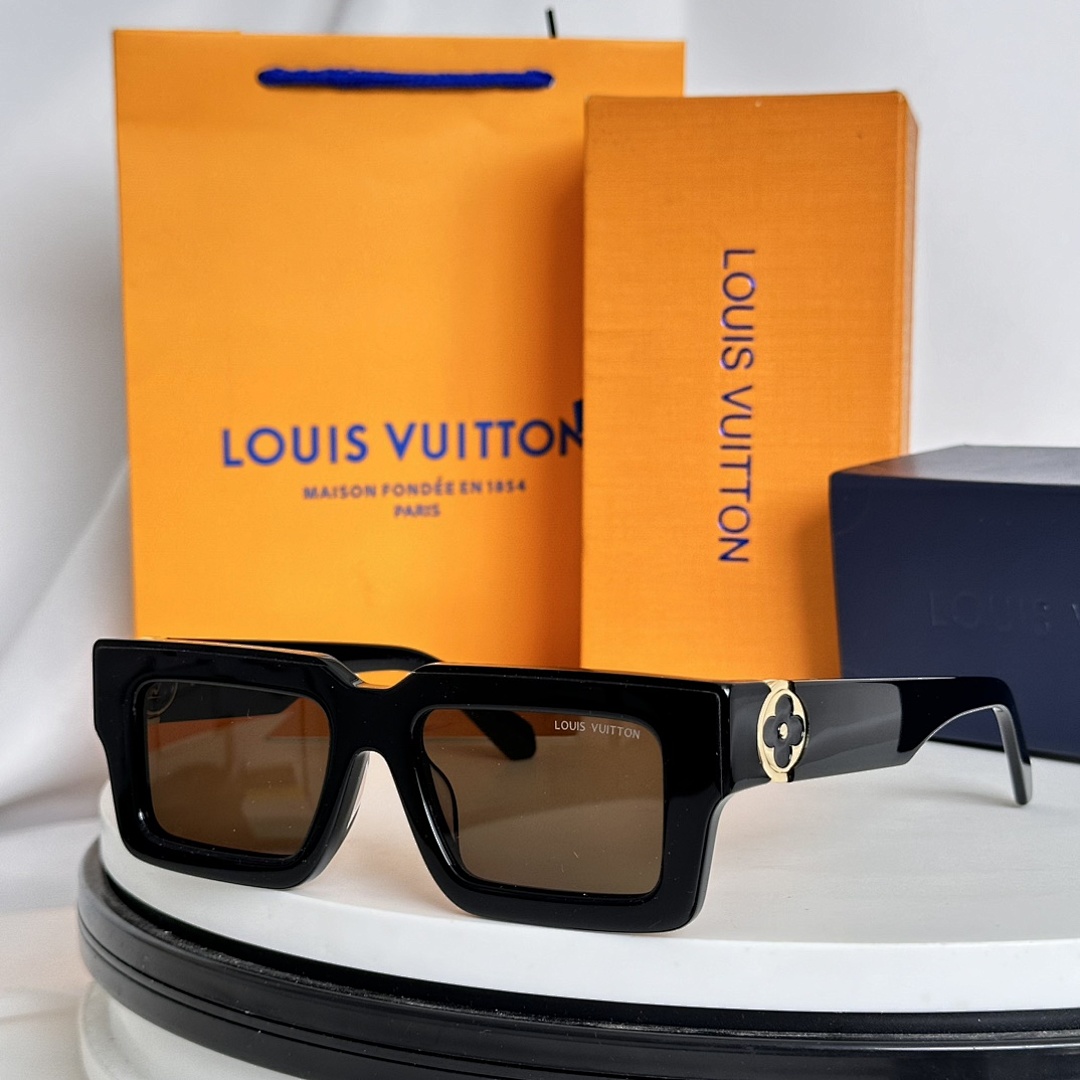 Other LOUIS VUITTONMODEL:Z1444U SIZE:44 - Image 8