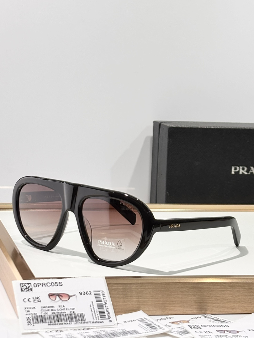 Prada Oversized PradMod :SPR C05Size :57 18-135Originial qualityThe Same Style As Kendall Jenner - Image 3