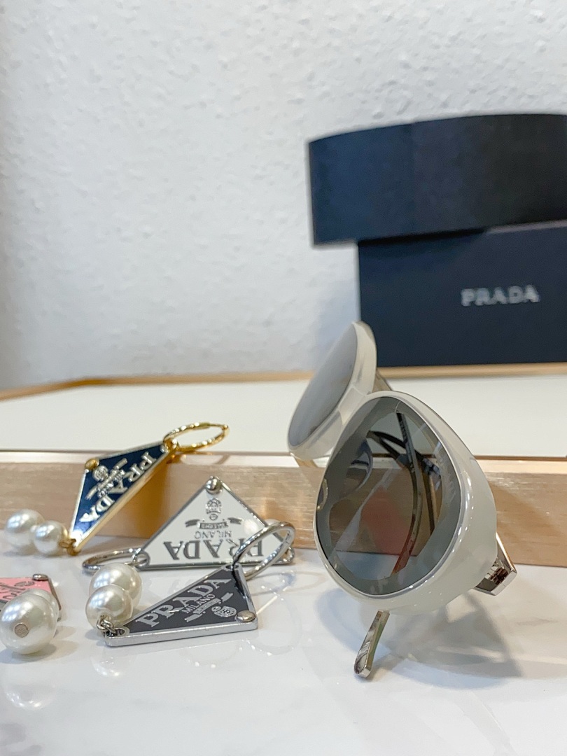 Prada VPR 62WSSIZE:52 - Image 3