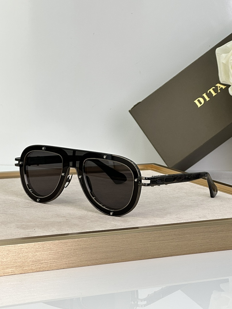 Other DITA, photo 1