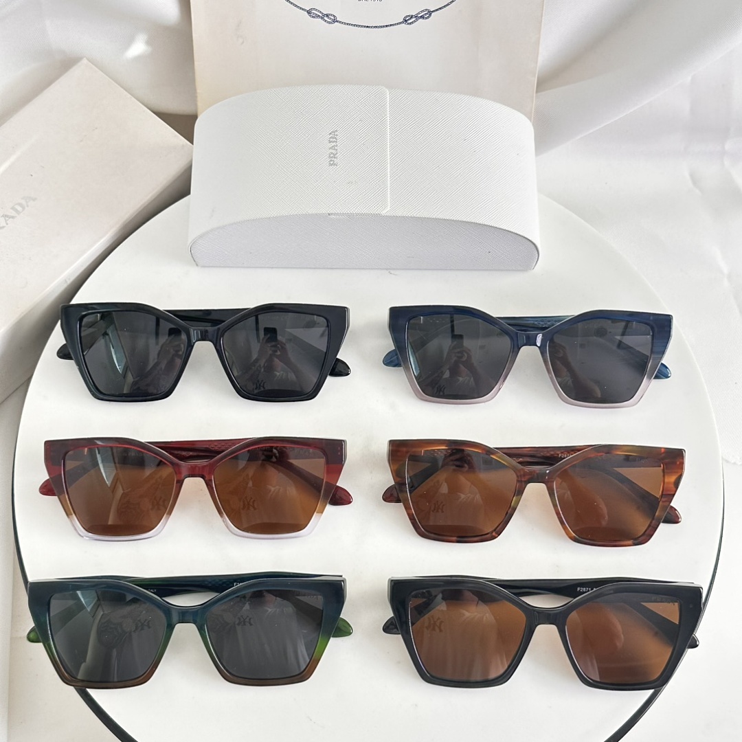 Prada PRAD MODEL:F2871 SIZE:53 - Image 2