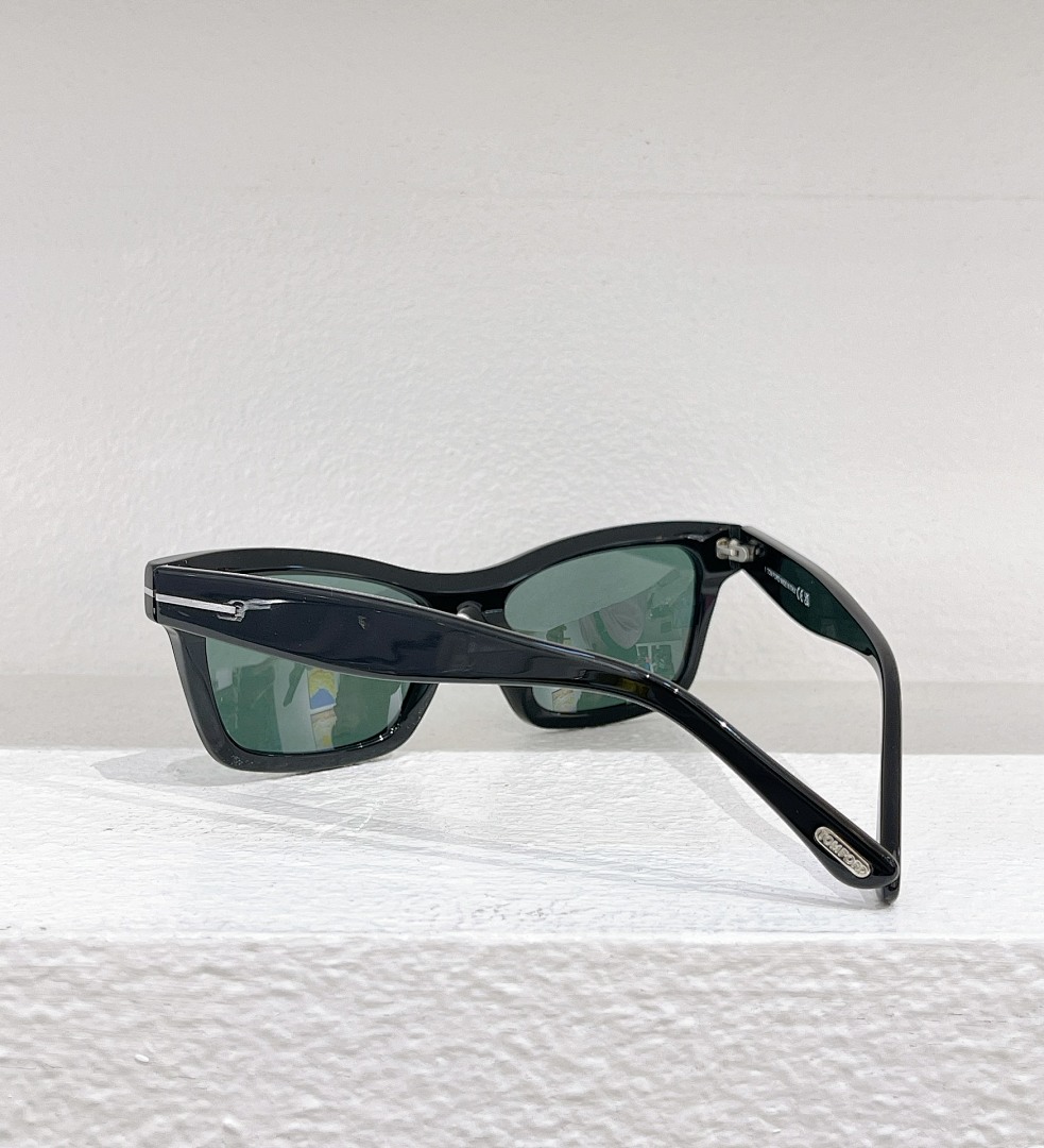 Other TOM FORDMODEL:TF 1085SIZE:54 17-140_ - Image 2
