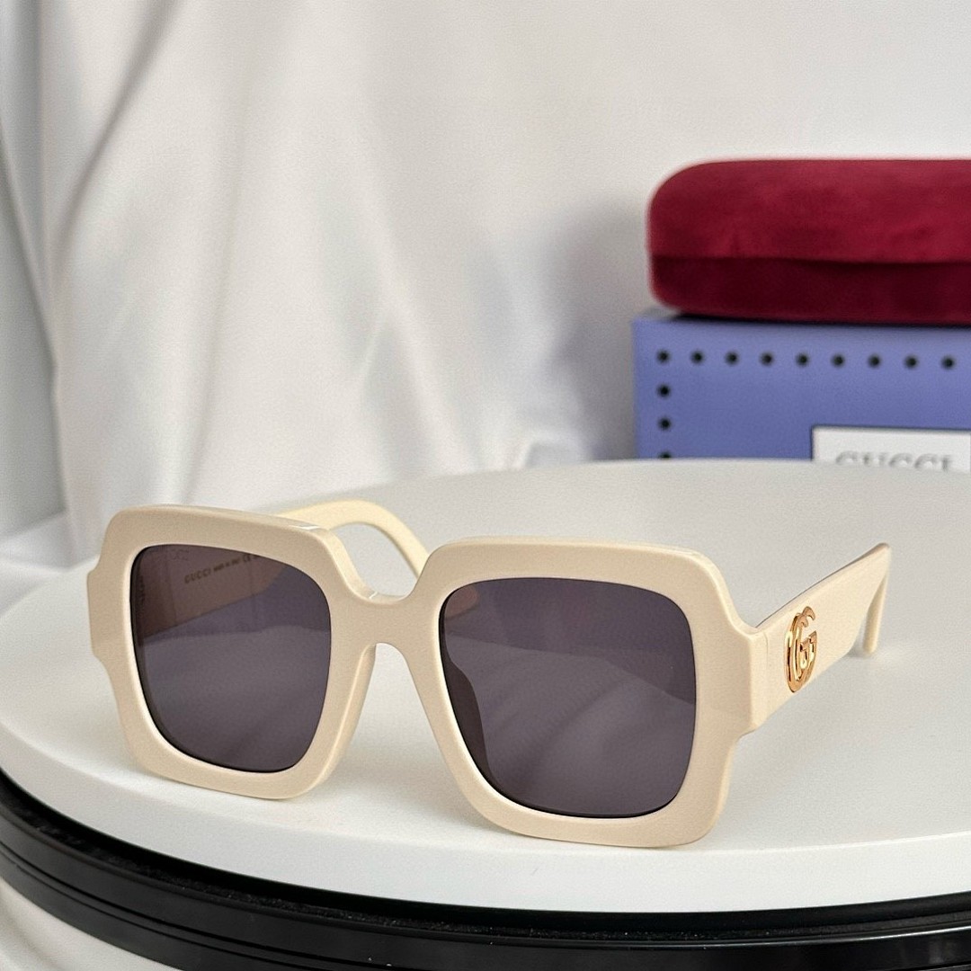 Other GUCCIMODELGG1547SSIZE50 23-145_