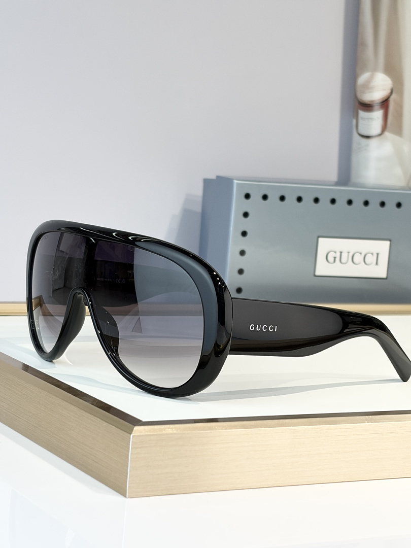 Other GUCCIOversized MODEL:GG2164SSIZE:133 140_692