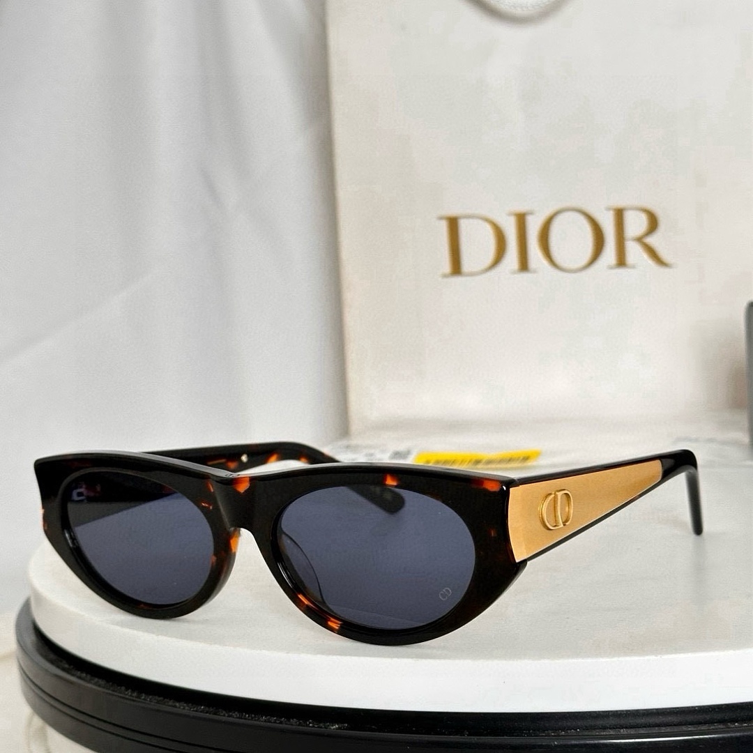 Other DiorMODEL:GlowB2FSIZE:56 - Image 8