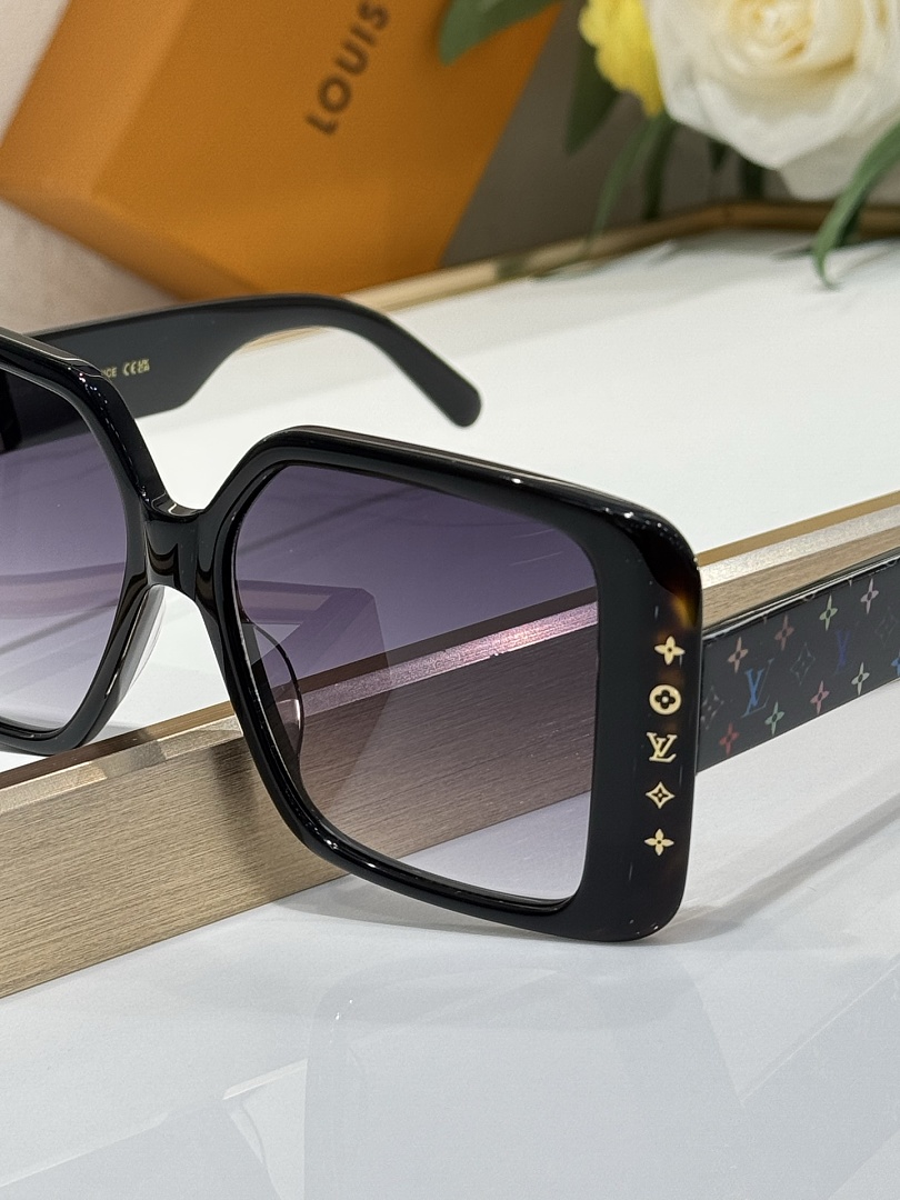 Other LOUIS VUITTON MODEL:Z2095W SIZE:56 - Image 2