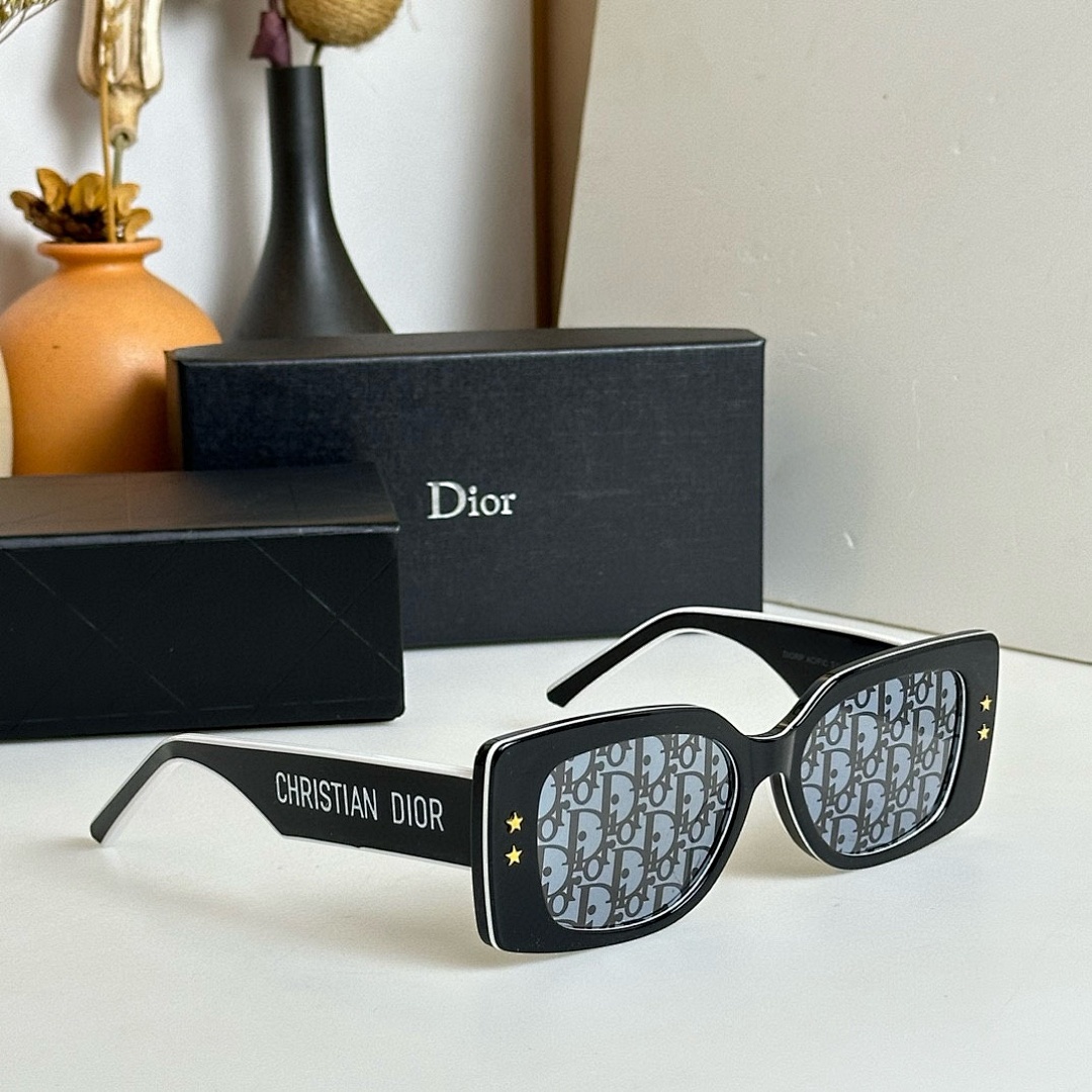 Other DIORPACIFIC S1USize54