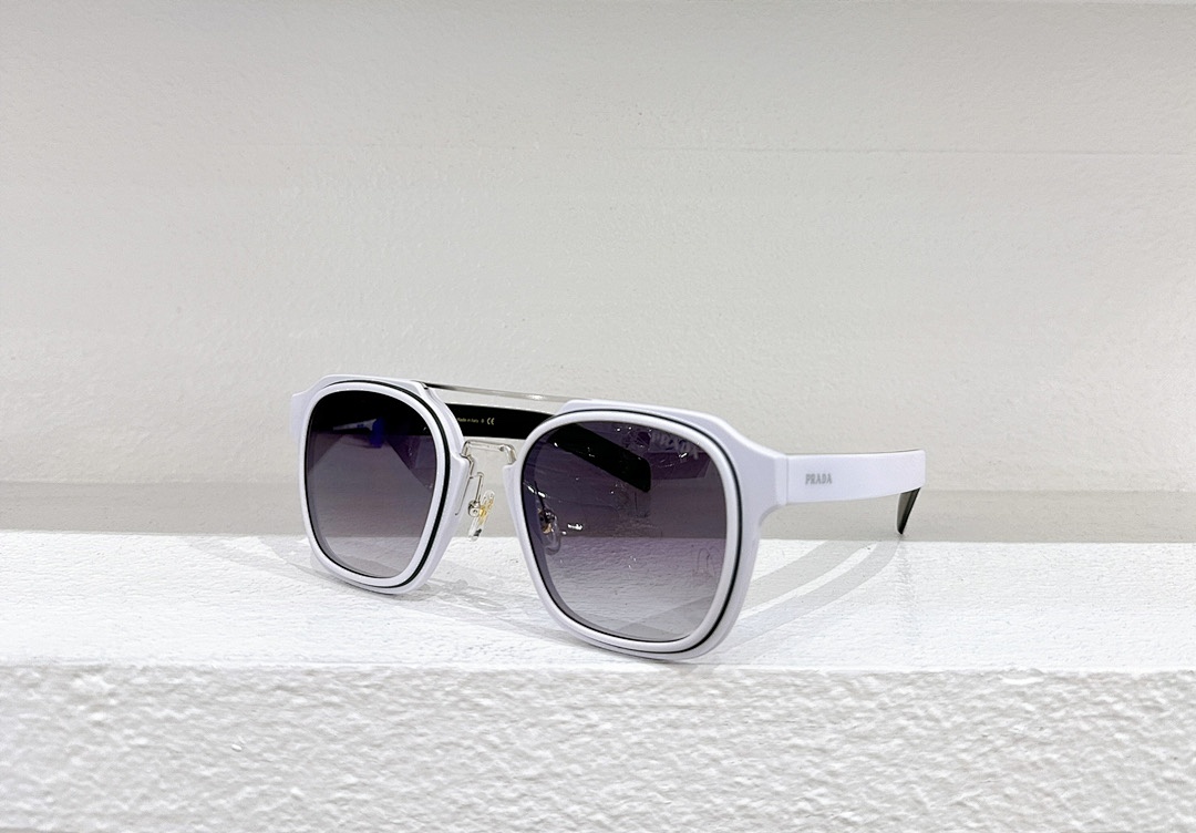 Prada MODEL:SPR 07WSSIZE:52