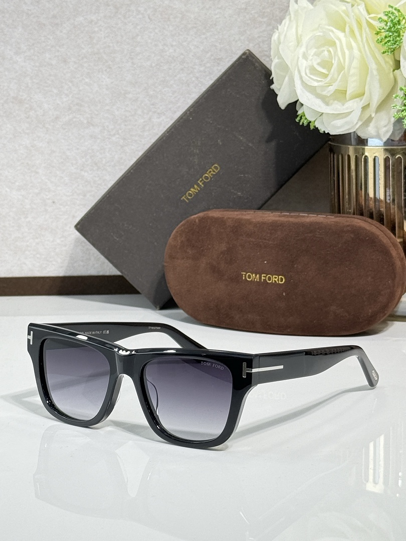 Other TOM FORDMODEL:TF1304SIZE:53