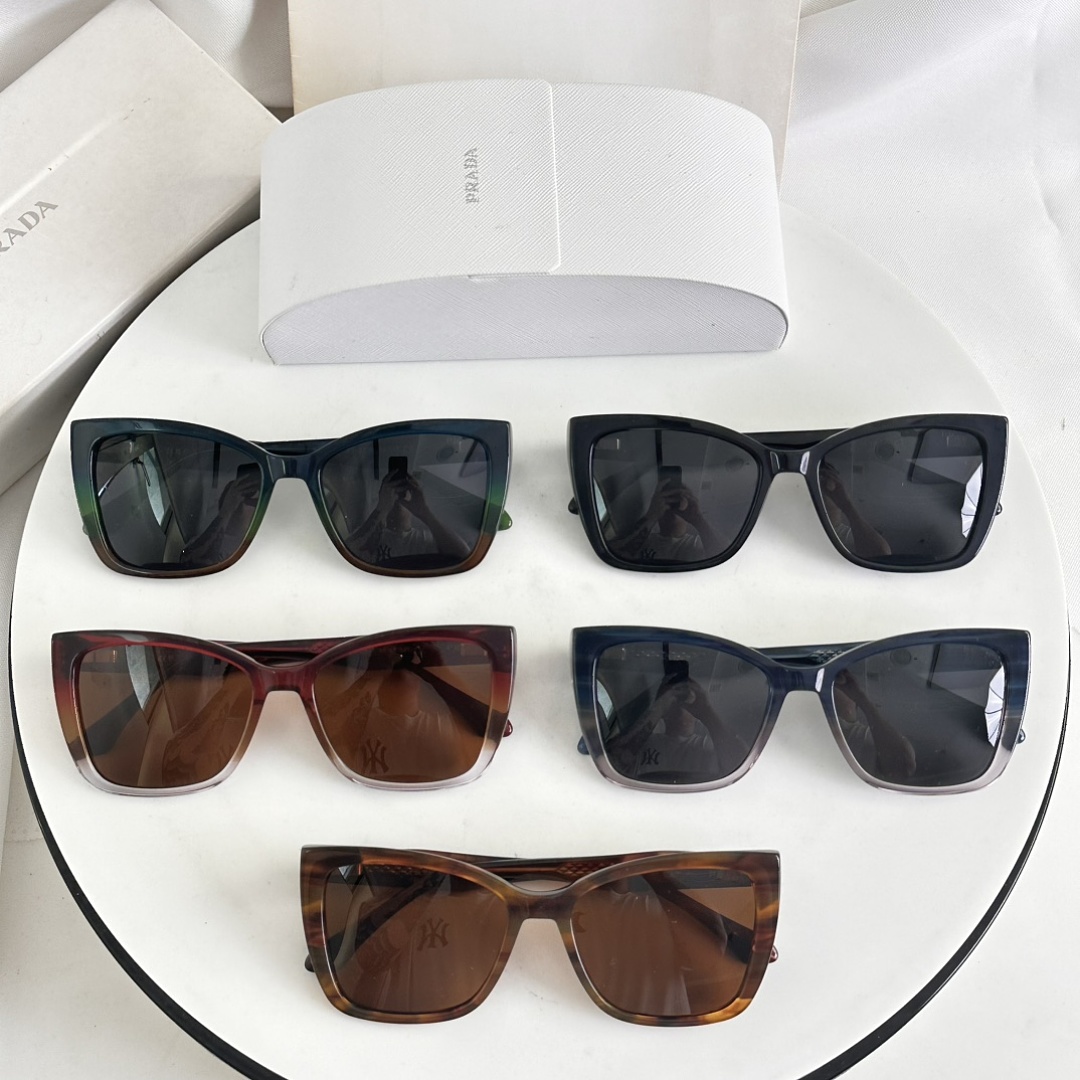 Prada PRAD MODEL:F2857 SIZE:56 - Image 2
