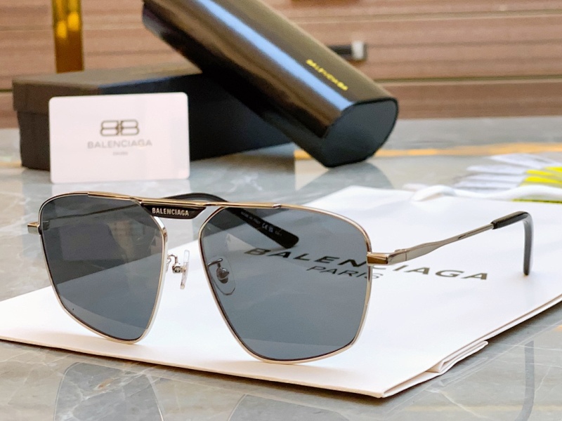 Balenciaga MODEL:BB0246S,SIZE:61, photo 1