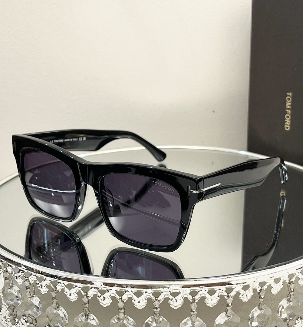 TOM FORDMODEL:FT1062SIZE:56, photo 1