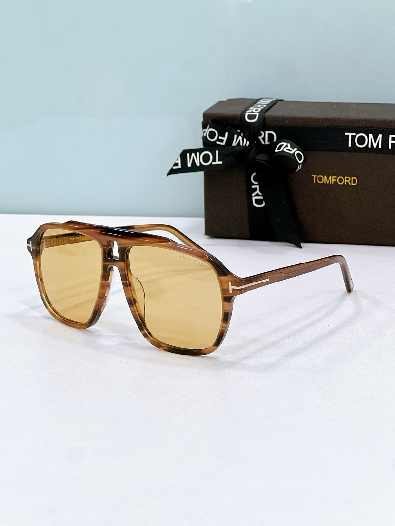 Other TOM FORDModelFT1209.56 - Image 7