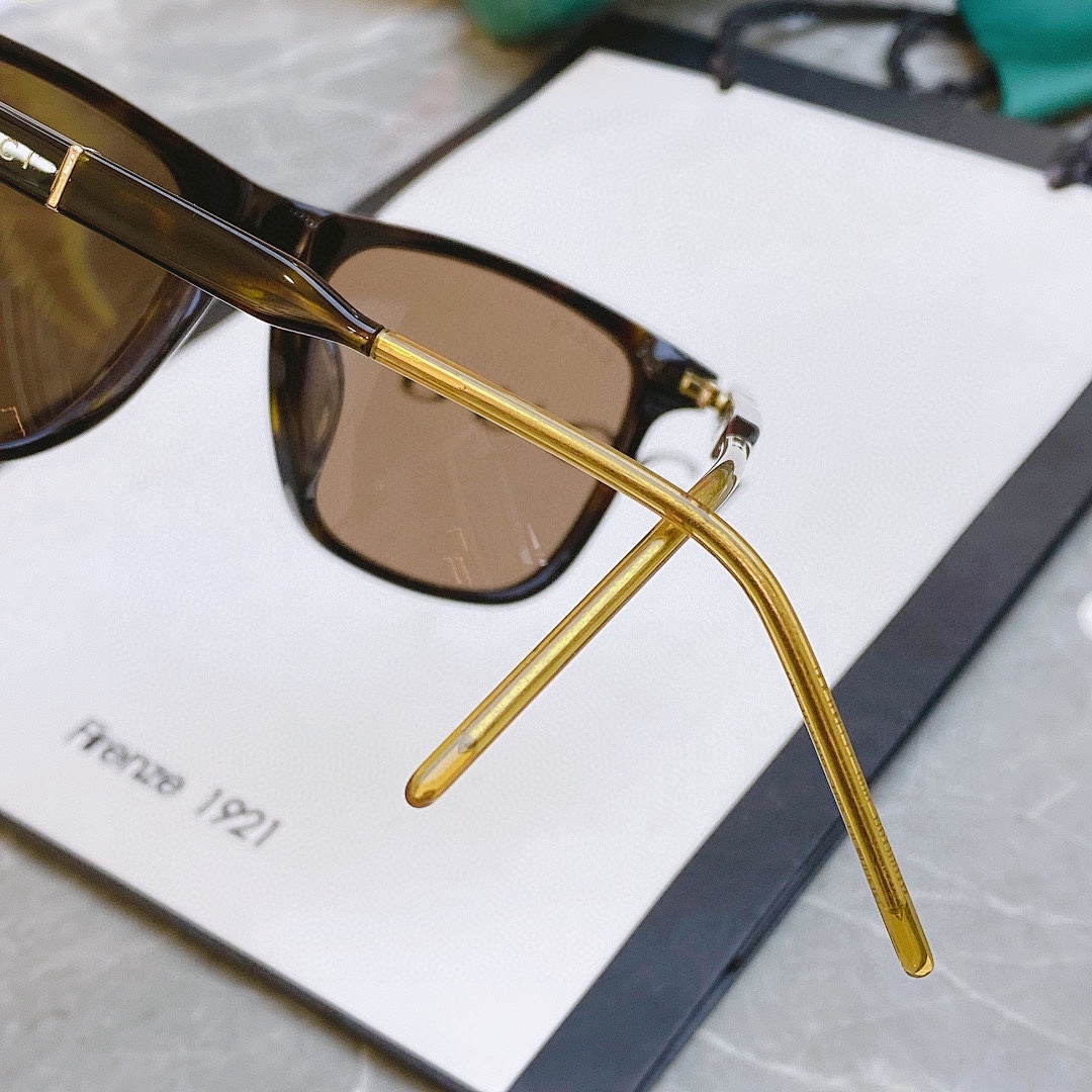 Other GUCCI GG0843S Size55 - Image 4