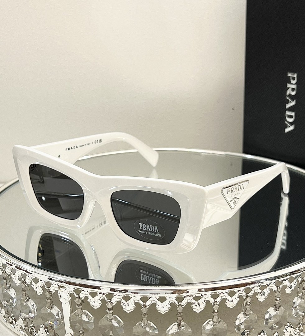 Prada MODEL:PR 13Z-FSIZE:52