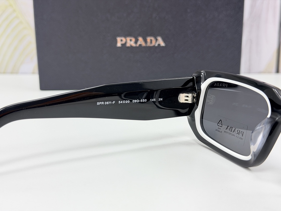 Prada Prad Spr06Y. - Image 6