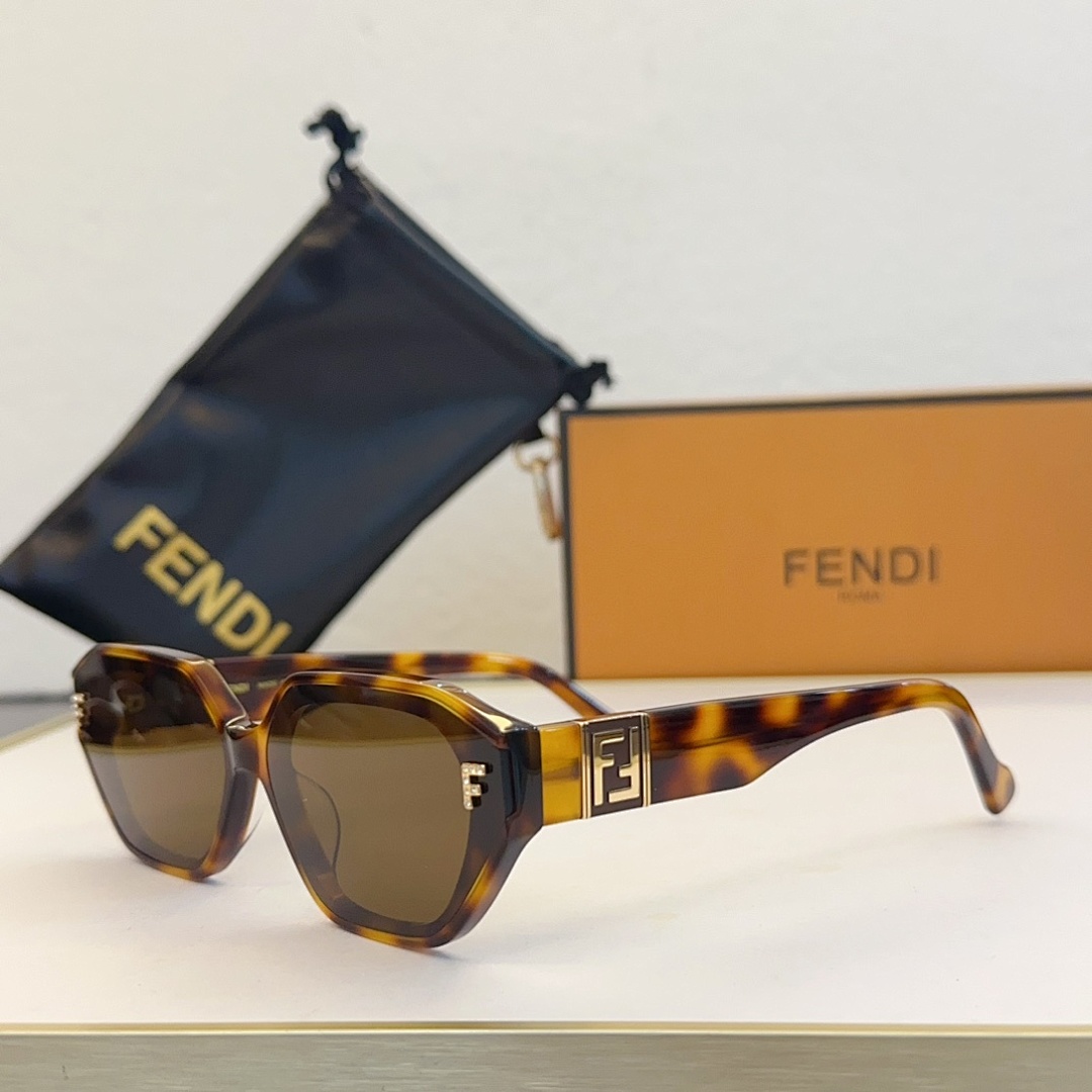 Fendi MODEL:FF M2150FSSIZE:66, photo 1
