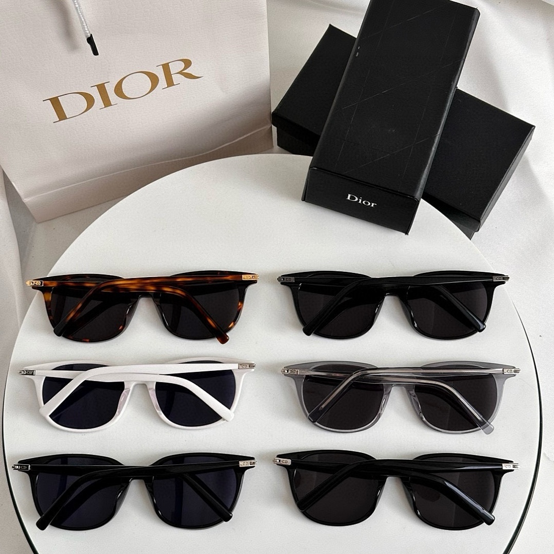Other DIORMODEL:DioBlacksuit - Image 3