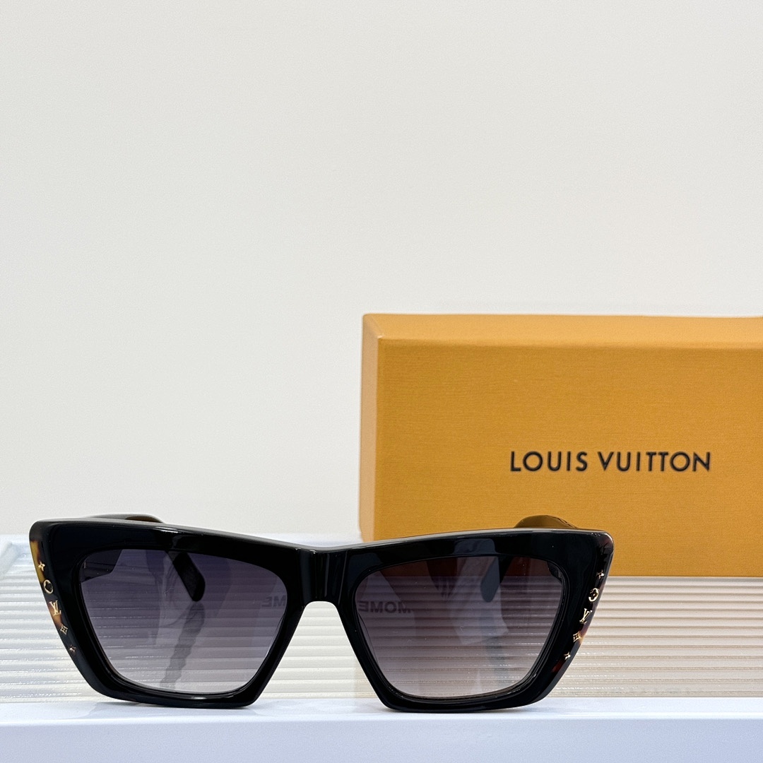 LOUIS VUITTONMODEL:Z2424WSIZE:53, photo 1