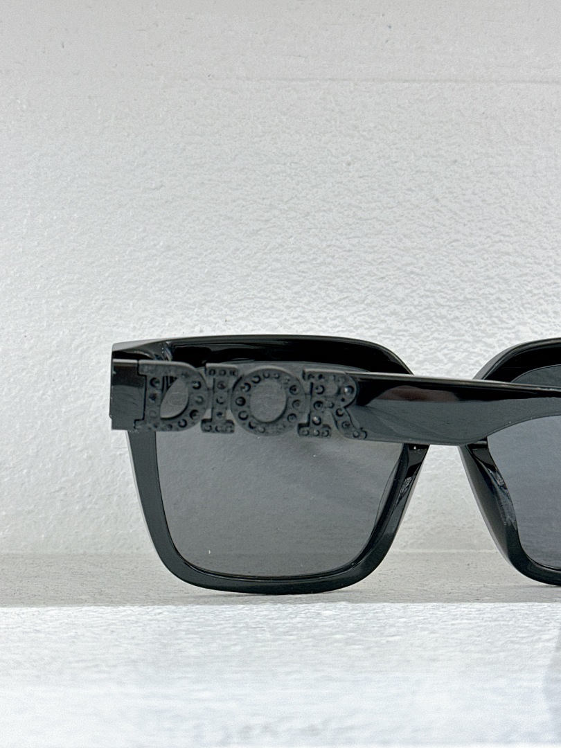 Other DIORMODEL:CD 8603SIZE:55 18-145_ - Image 2