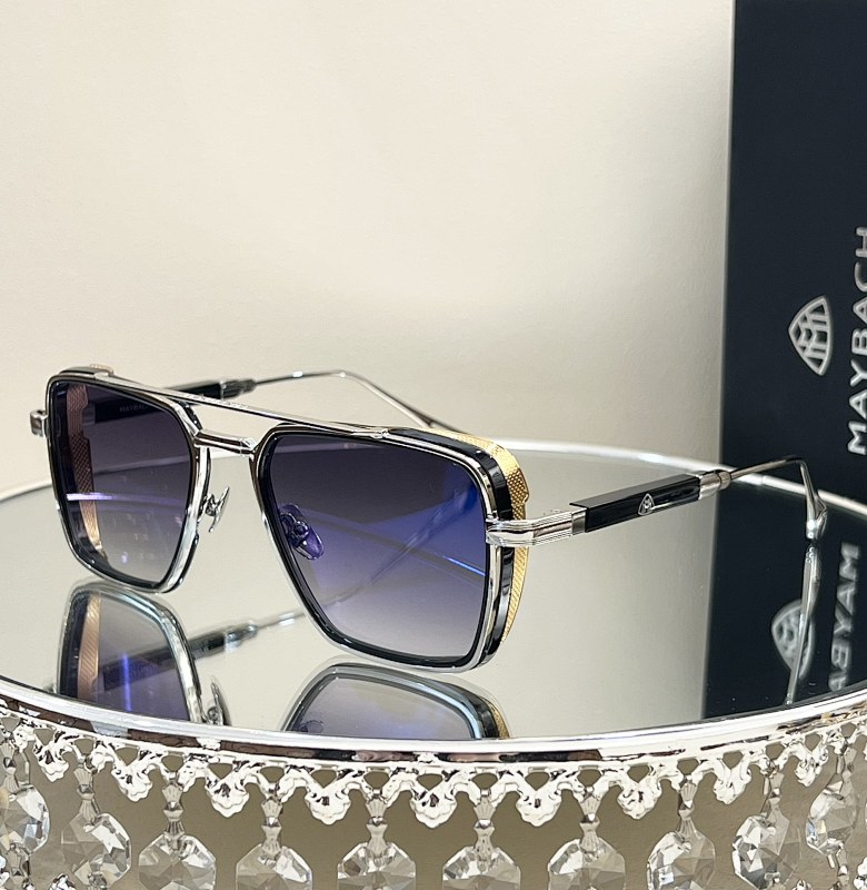 Chanel Chanel MAYBACMODEL:THE PADKYLOBISIZE:55 22, photo 1