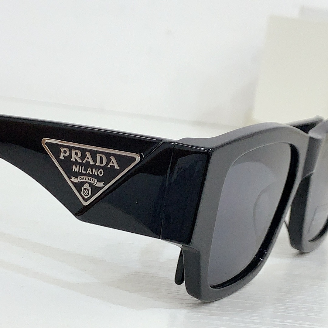 Prada MODEL OPR 10ZSSize:53 - Image 4