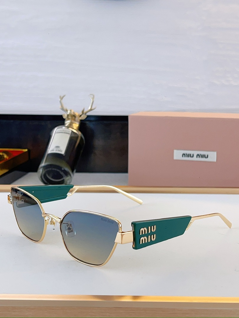 Miu Miu SMU65WS 58 - Image 7