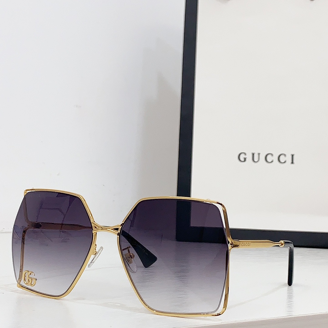 Other GUCCI GG0817 Size:65