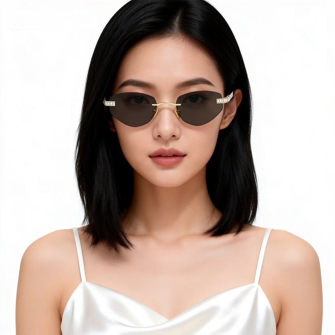 Other GUCC MODEL:GG2215S SIZE:56