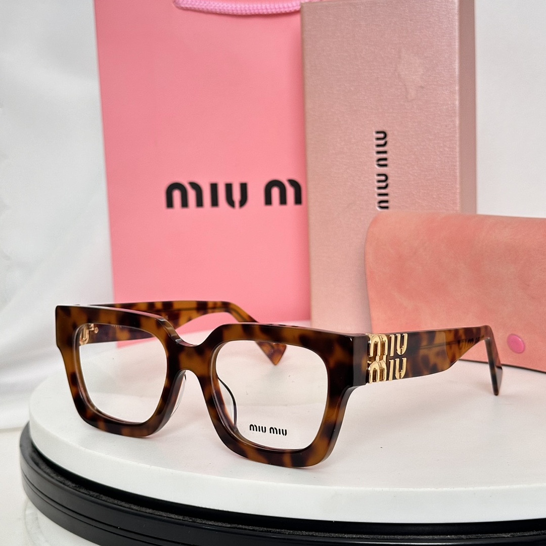 Miu Miu MODELSM 117ysSIZE:57 - Image 4
