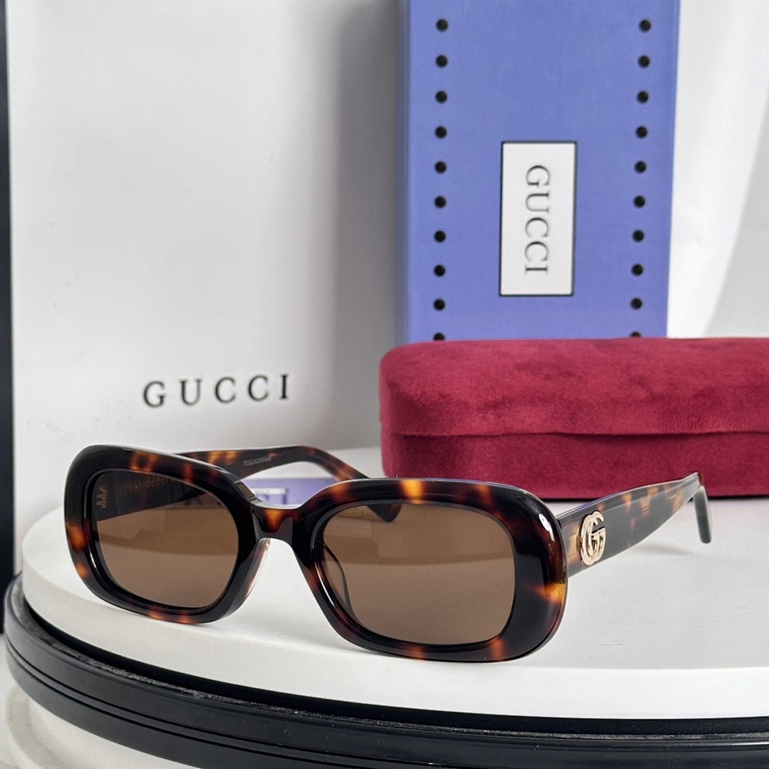 Other GUCCIMODEL:GG0013SK SIZE:52