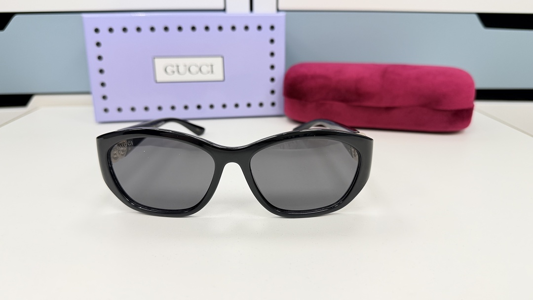 Other GUCCI GG1826SK - Image 2