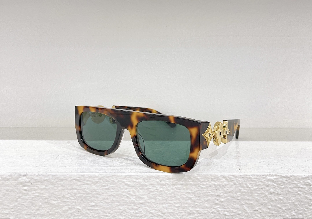 Other LOUIS VUITTONMODEL:Z2197N SIZE:54