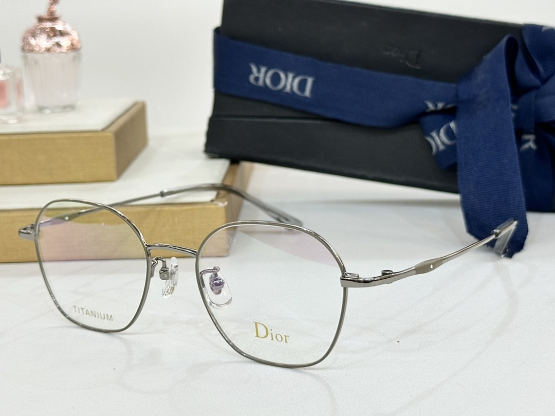 DIORMODCD022TSSIZE50, photo 1