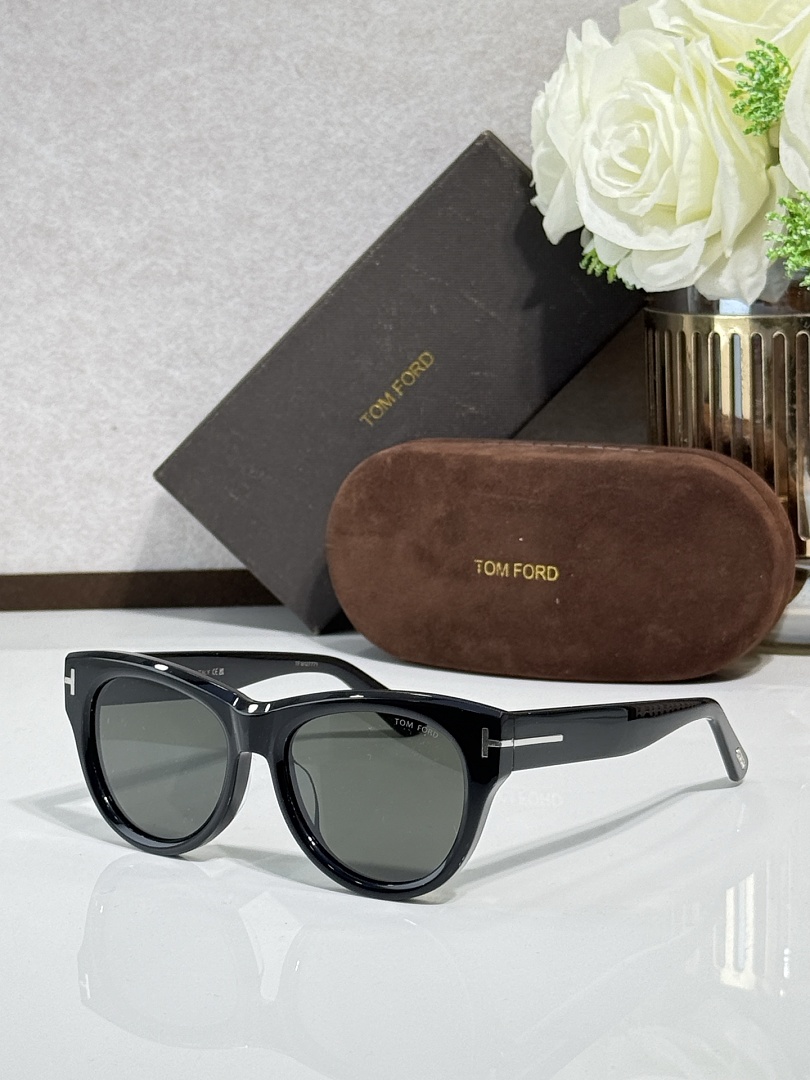 Other TOM FORDMODEL:TF1305SIZE:52