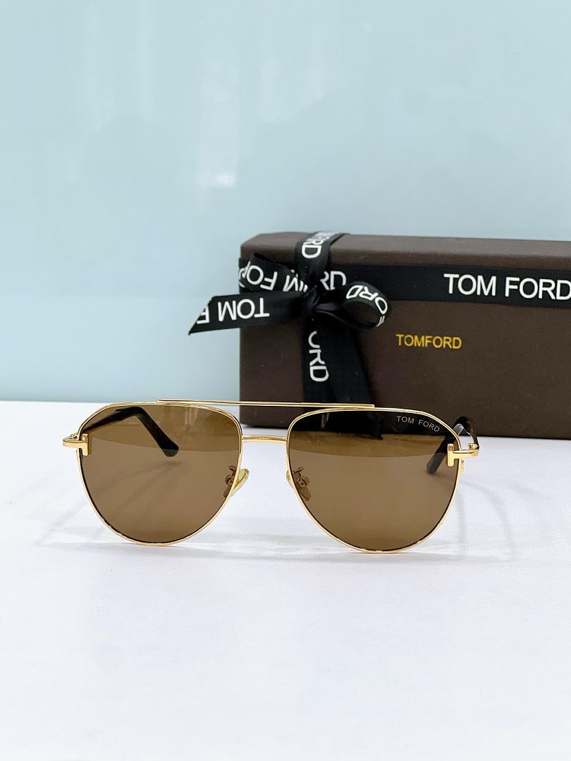 Other TOM FORDModelFT1290.58 - Image 3