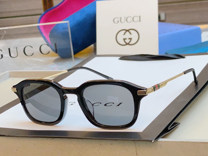 GUCCiMODEL:GG1891SA,SIZE:49, photo 1