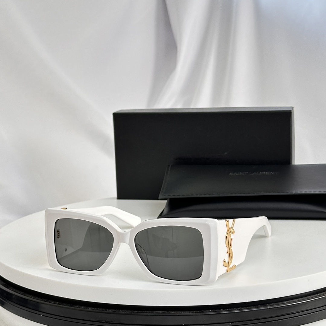 SAINT LAURENTMODEL:SL M0138SIZE:52, photo 1