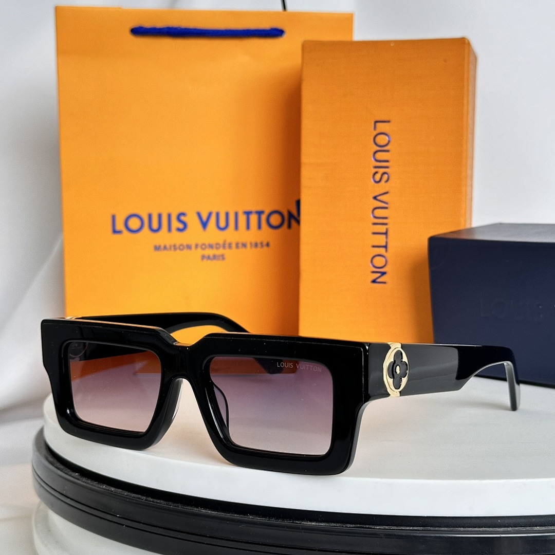 Other LOUIS VUITTONMODEL:Z1444U SIZE:44 - Image 4