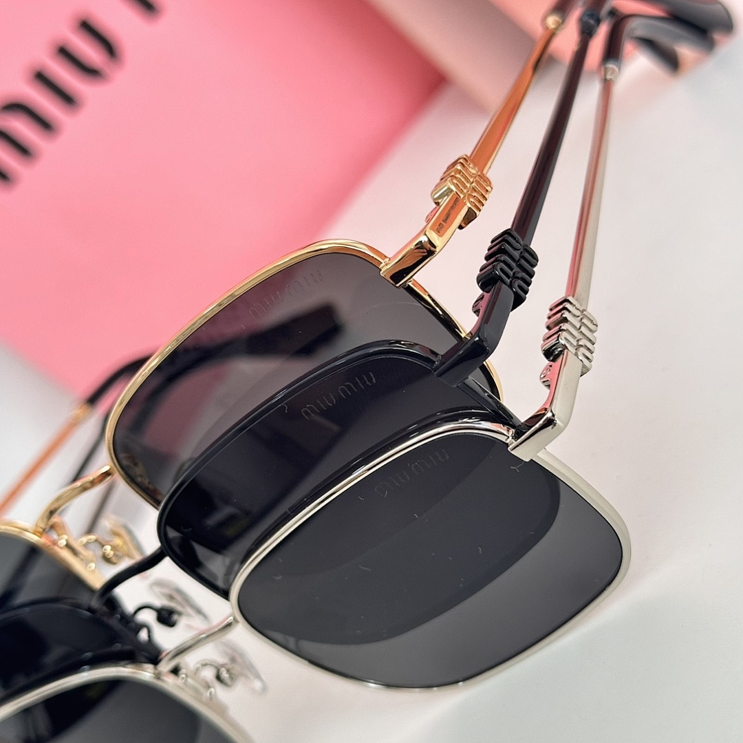 Miu Miu SMU53S Size:52 - Image 5
