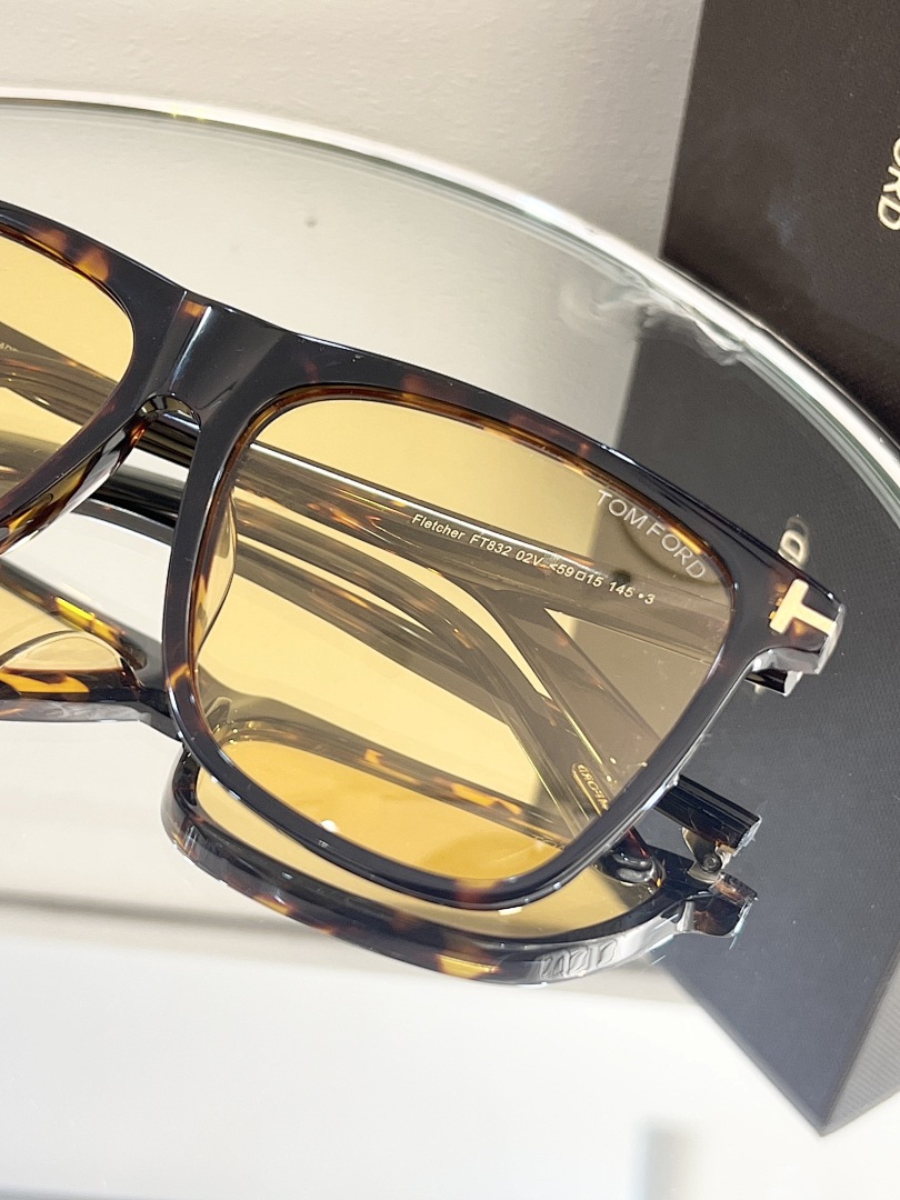 Other TOM FORDMODEL:TF832SIZE:59 - Image 2