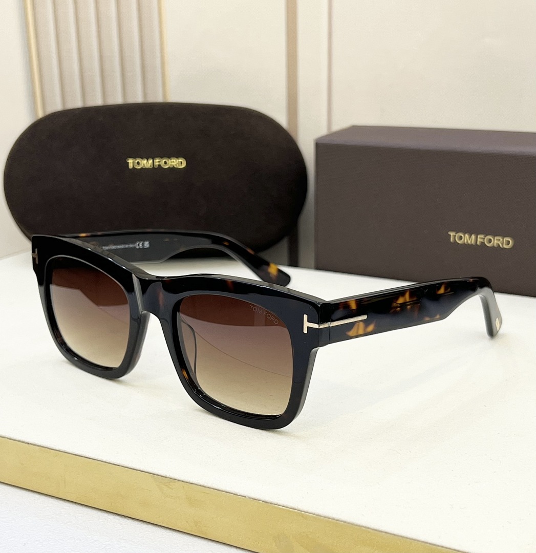 TOM FORDMODEL:FT1062SIZE:53, photo 1