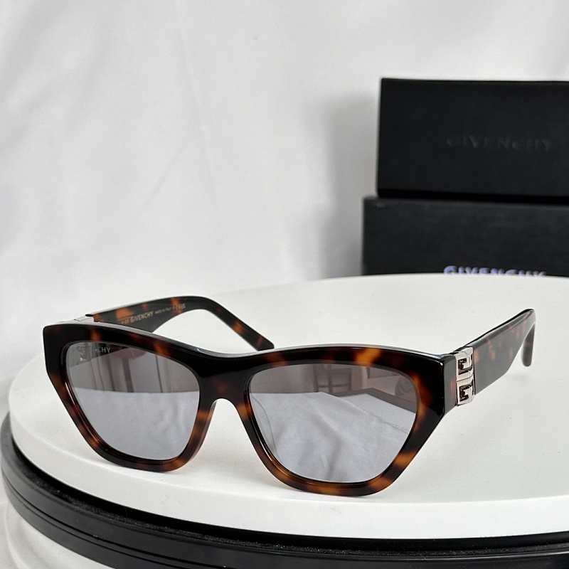 Chanel GIVENCHYMODEL:GV40045I SIZE:58, photo 1