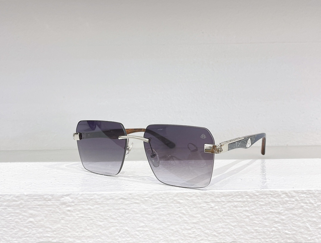 Chanel MAYBACHMODEL M10SIZE:60, photo 1
