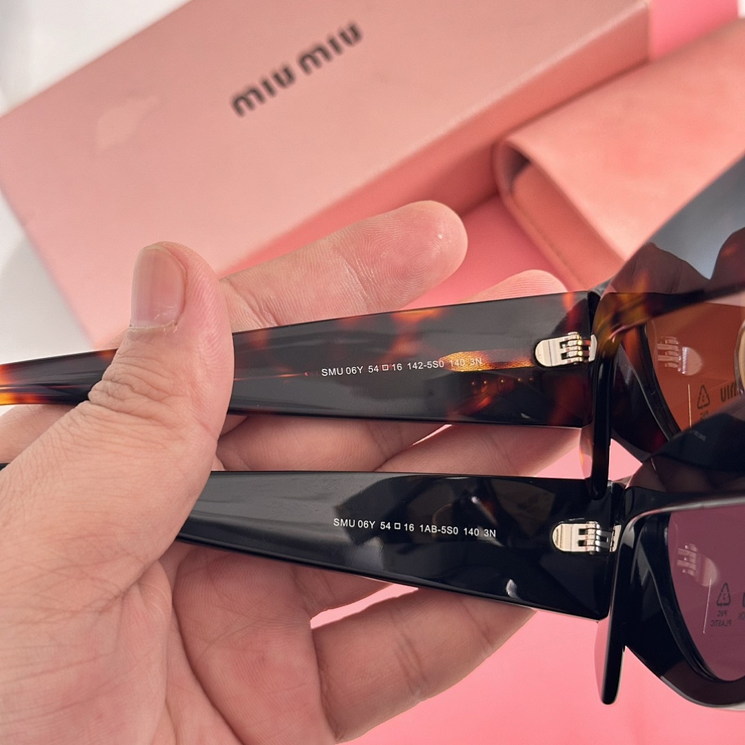 Miu Miu MIUMIU MU06Ys SIZE:54 16 - Image 4