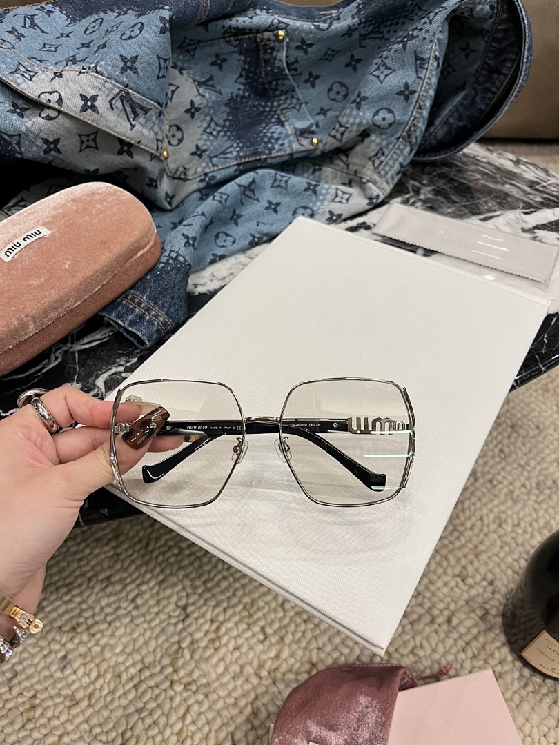Miu Miu miumiuSMU