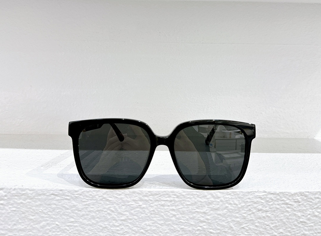 Other DIORMODEL:CD 8601SIZE:55 18-145_ - Image 4